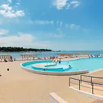 Apartments Katoro Plava Laguna
